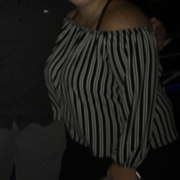 FOREVER 21 Plus Size Off the Shoulder Blouse - Picture 8 of 8